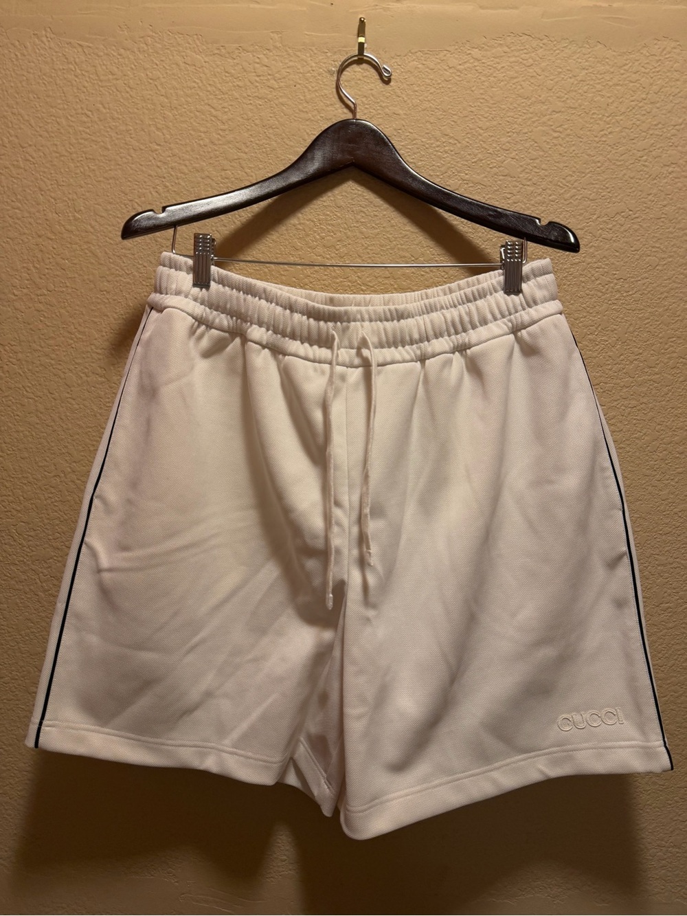 New Authentic Gucci Logo Colors Shorts White Size XL / 32 - 38 Waist - Picture 9 of 14